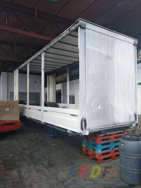 caja de camion semitauline con puerta elevadora de 2.000 kg - Foto 2544