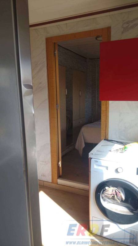 trailer vivienda con ocho petacas hidraulicas de tres dormit - Foto 3736